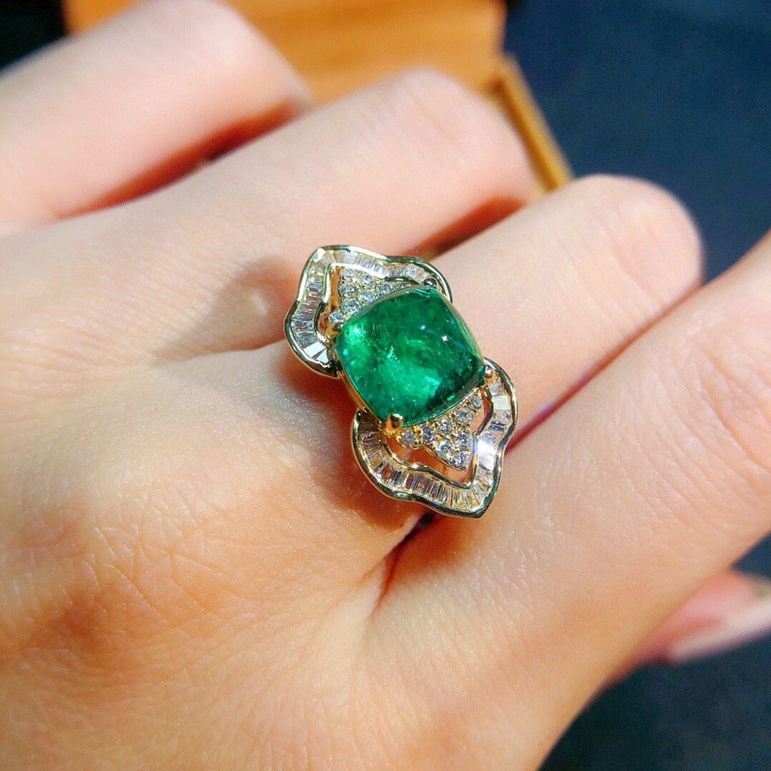 14k Gold 4.71 Ctw Vivid Green Natural Emerald & Diamond Ring - 5