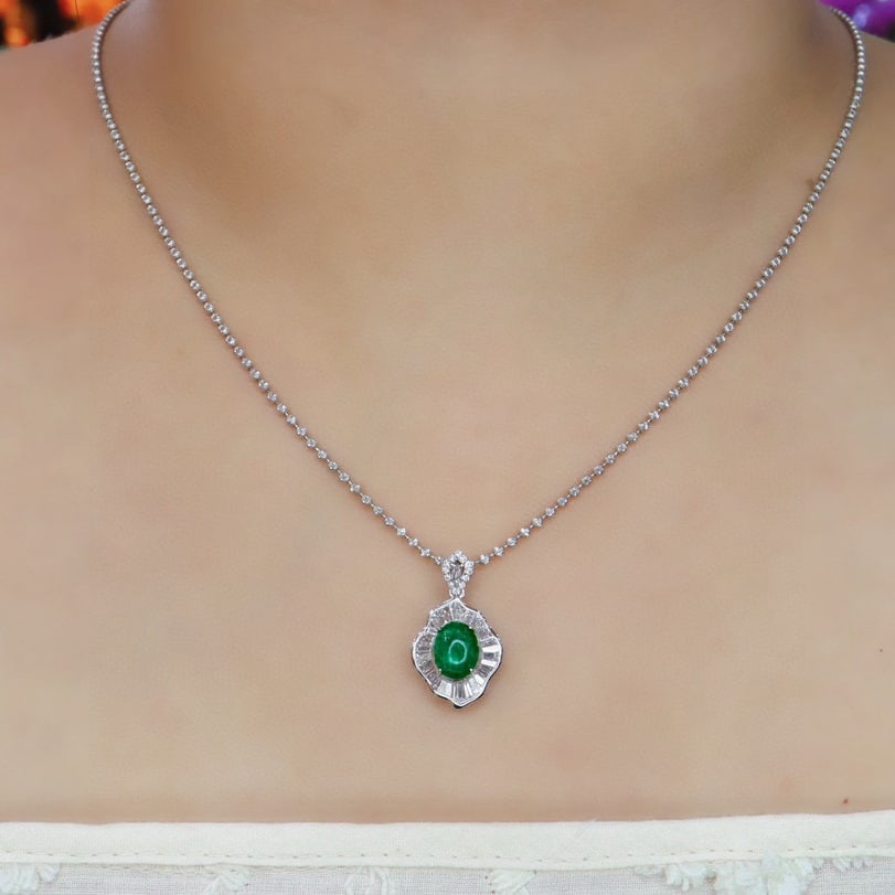 14k Gold 2.51 Ctw Vivid Green Natural Emerald & Diamond Pendant( Without Chain ) - 2