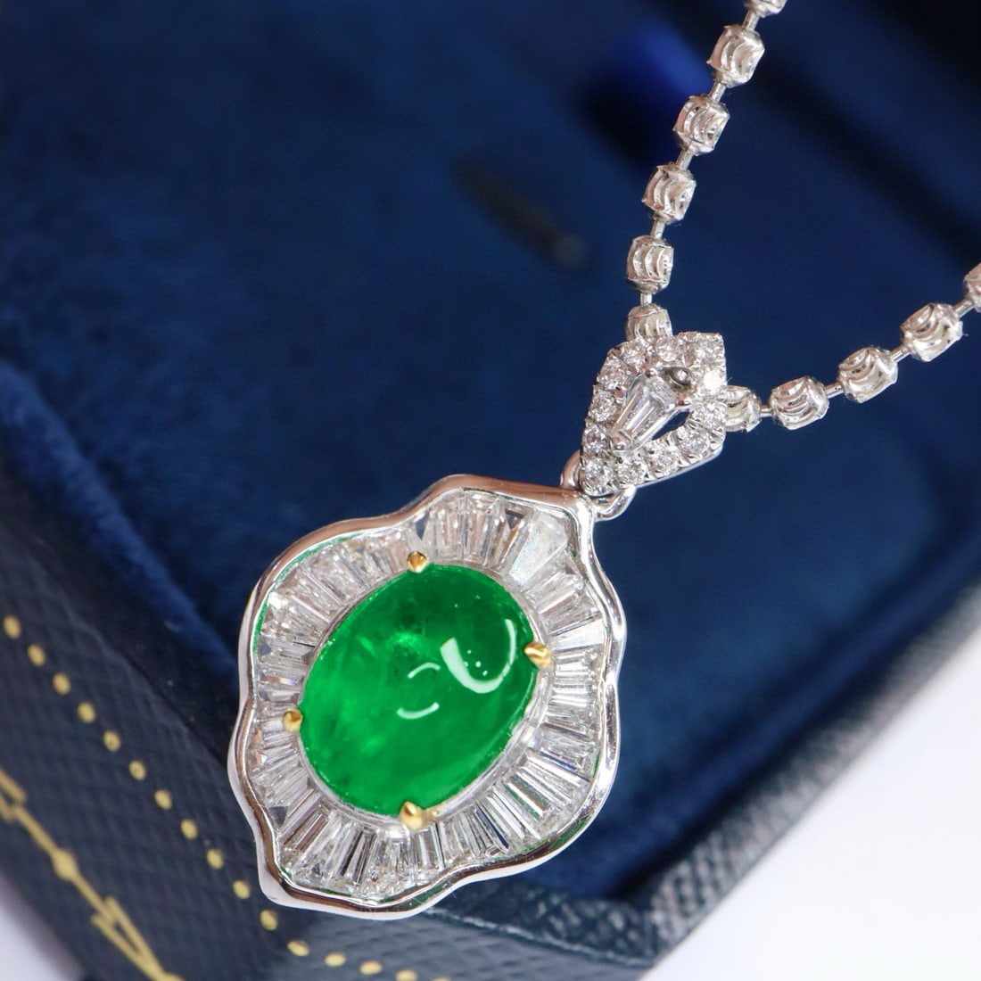 14k Gold 2.51 Ctw Vivid Green Natural Emerald & Diamond Pendant( Without Chain ) - 3