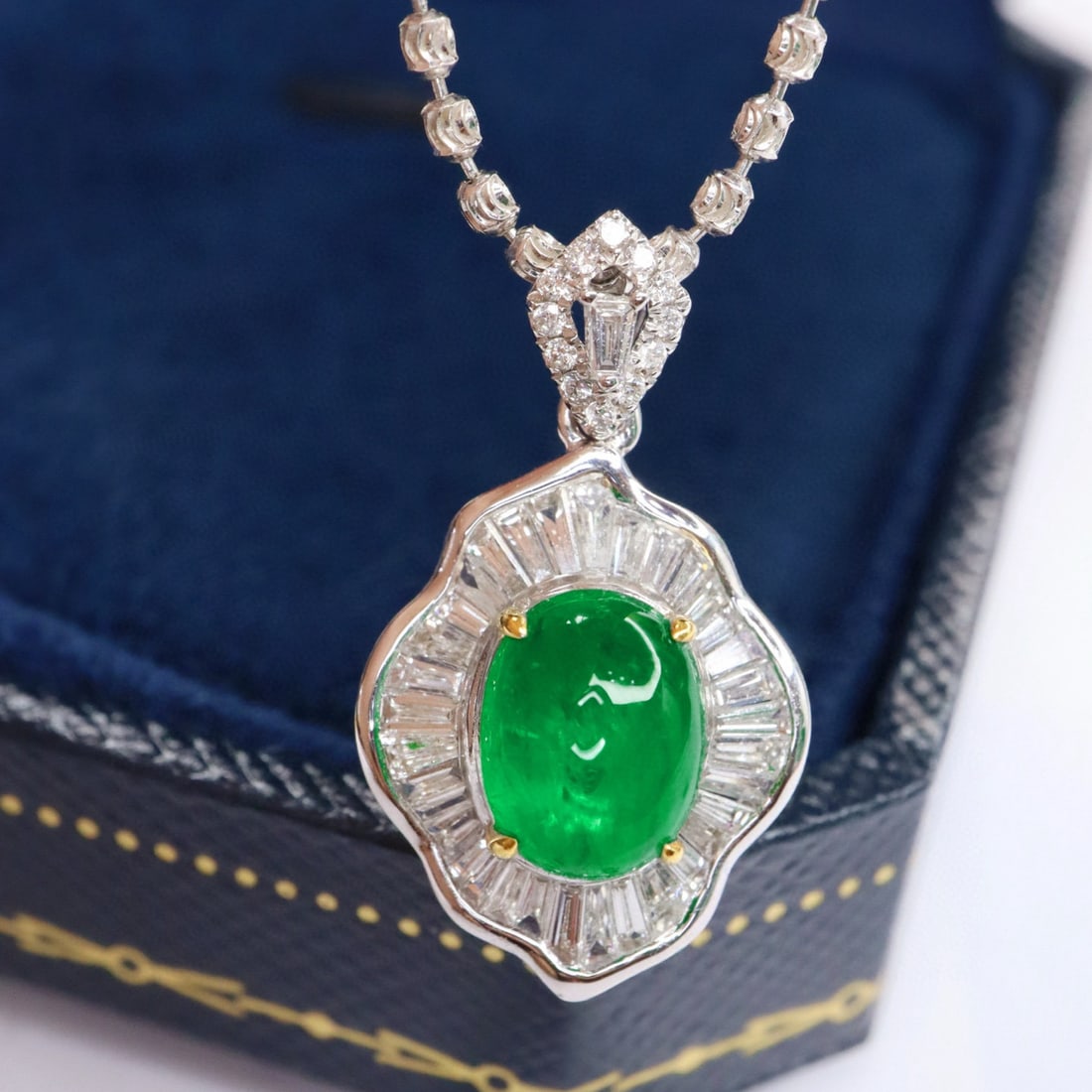 14k Gold 2.51 Ctw Vivid Green Natural Emerald & Diamond Pendant( Without Chain ) - 4