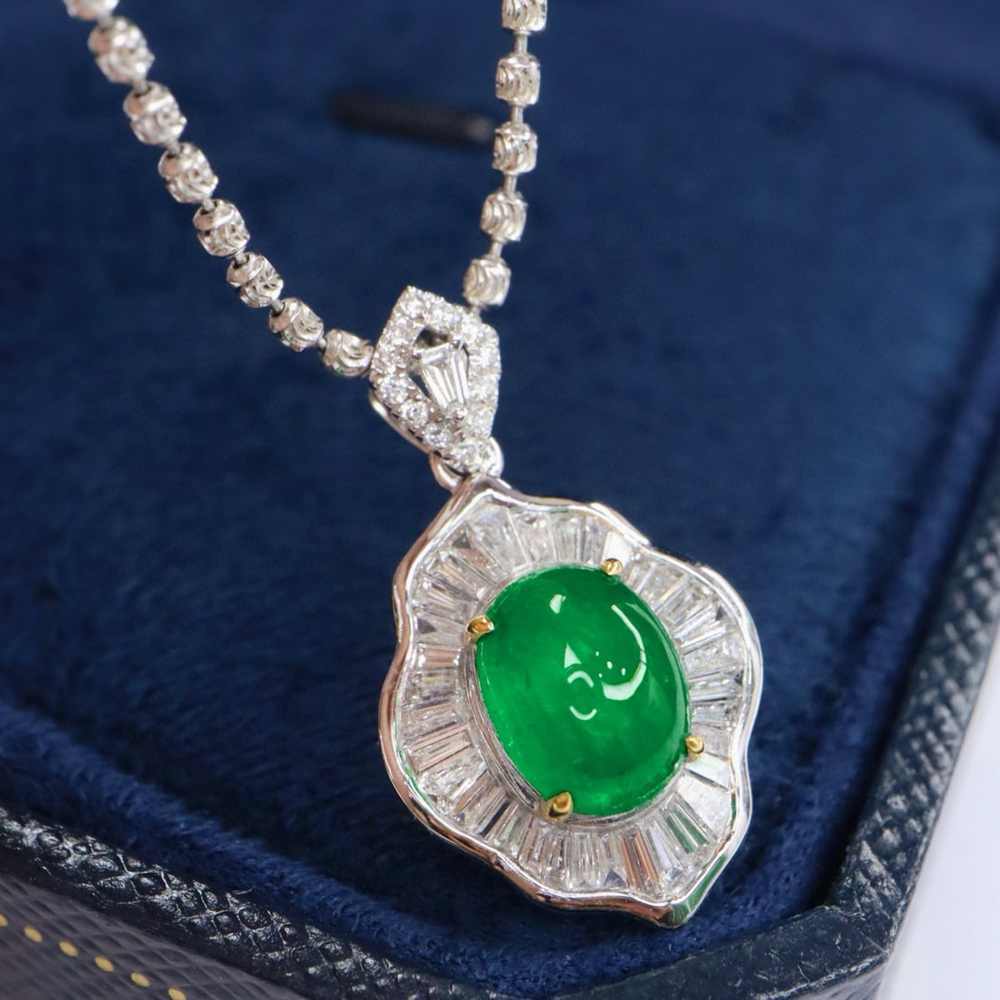 14k Gold 2.51 Ctw Vivid Green Natural Emerald & Diamond Pendant( Without Chain ) - 5