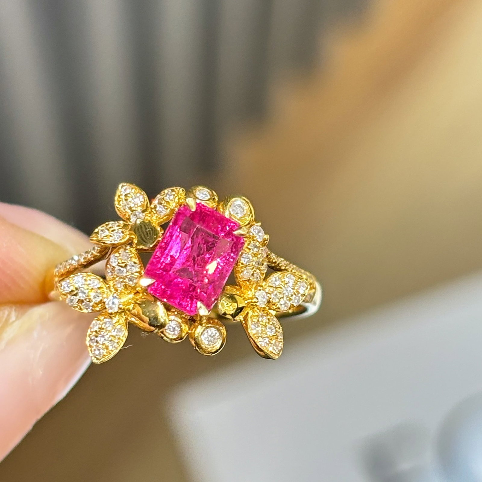 14k Gold 1.17 Ct Natural Spinel & Diamond Ring - 3