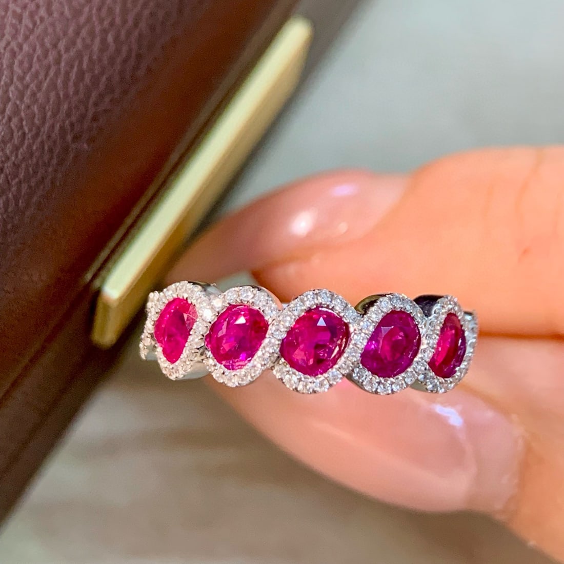 14k Gold 1.67 Ctw Natural Ruby & Diamond Ring: Ref:230992420 // gold content:14k gold // ring size:7. 25us // // main gemstone:ruby // shape:oval // carat weight:1. 43ct // color:red // treatment:natural // // adjacent gemstone 2 : diamond //