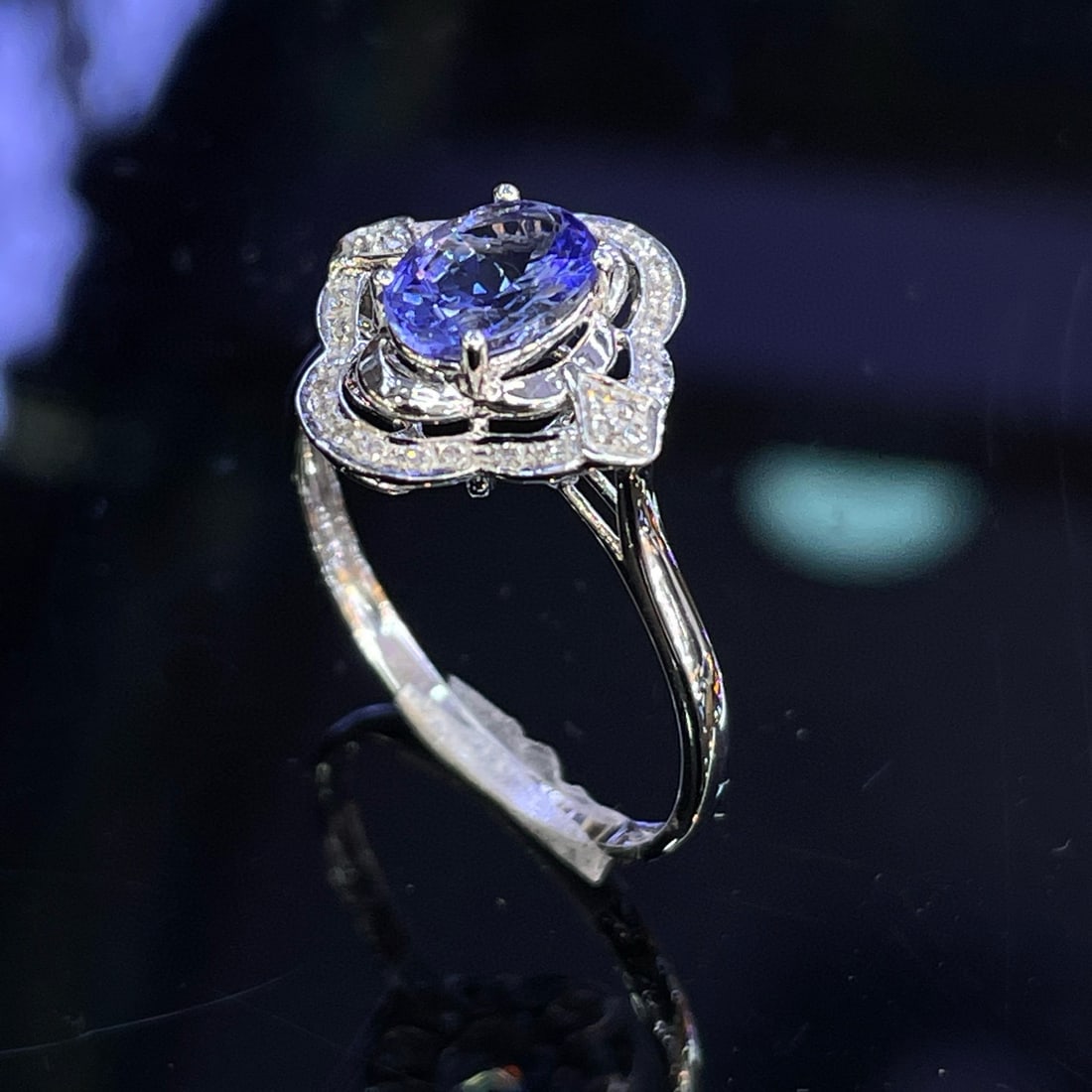 14k Gold 1.00 Ct Natural Tanzanite & Diamond & Sapphire Ring - 5