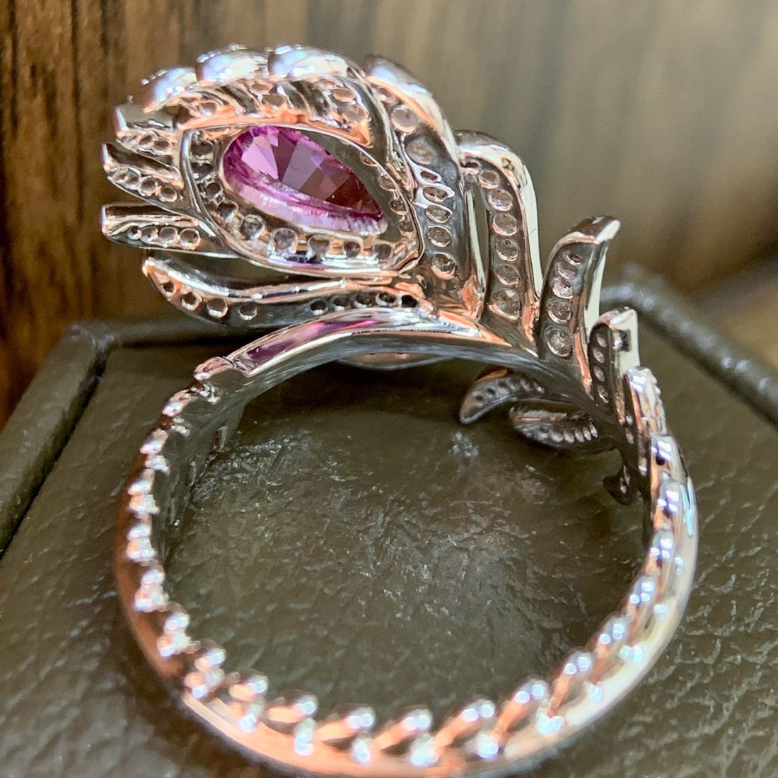 14k Gold 1.25 Ctw Natural Padparadscha Sapphire & Diamond Ring - 3