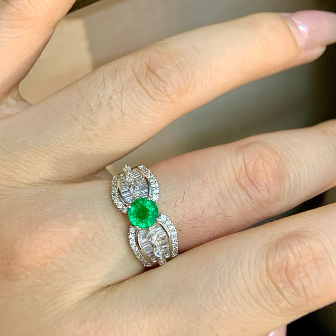 14k Gold 1.54 Ctw Vivid Green Natural Emerald & Diamond Ring - 2