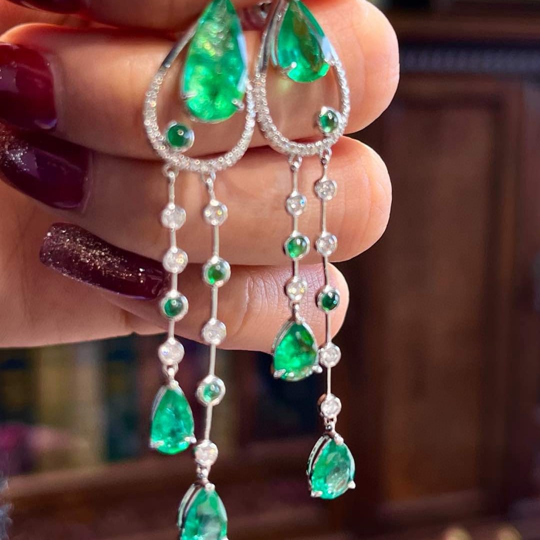 14k Gold 7.26 Ctw Vivid Green Natural Emerald & Diamond Earrings - 3