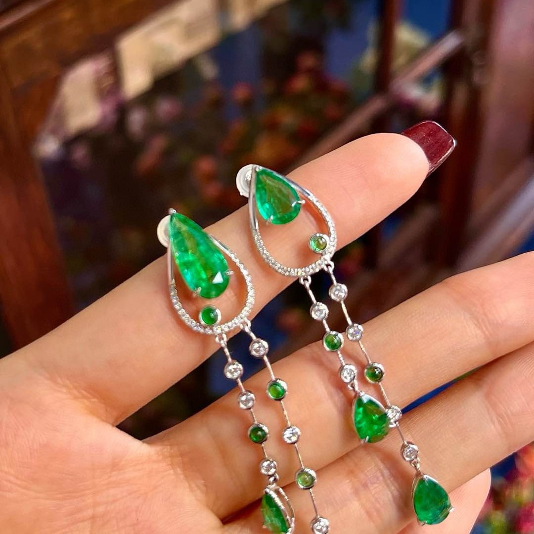 14k Gold 7.26 Ctw Vivid Green Natural Emerald & Diamond Earrings - 4