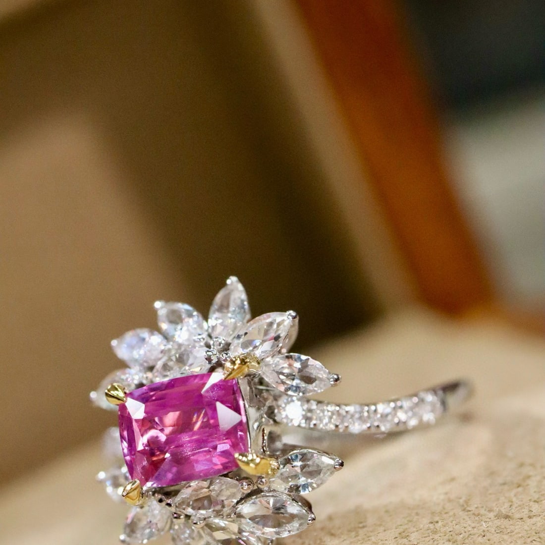 14k Gold 0.92 Ctw Natural Sapphire & Diamond Ring - 3