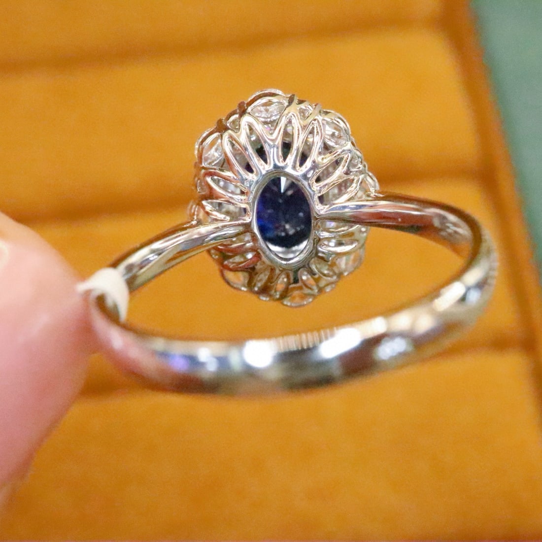 14k Gold 2.03 Ctw Natural Sapphire & Diamond Ring - 4