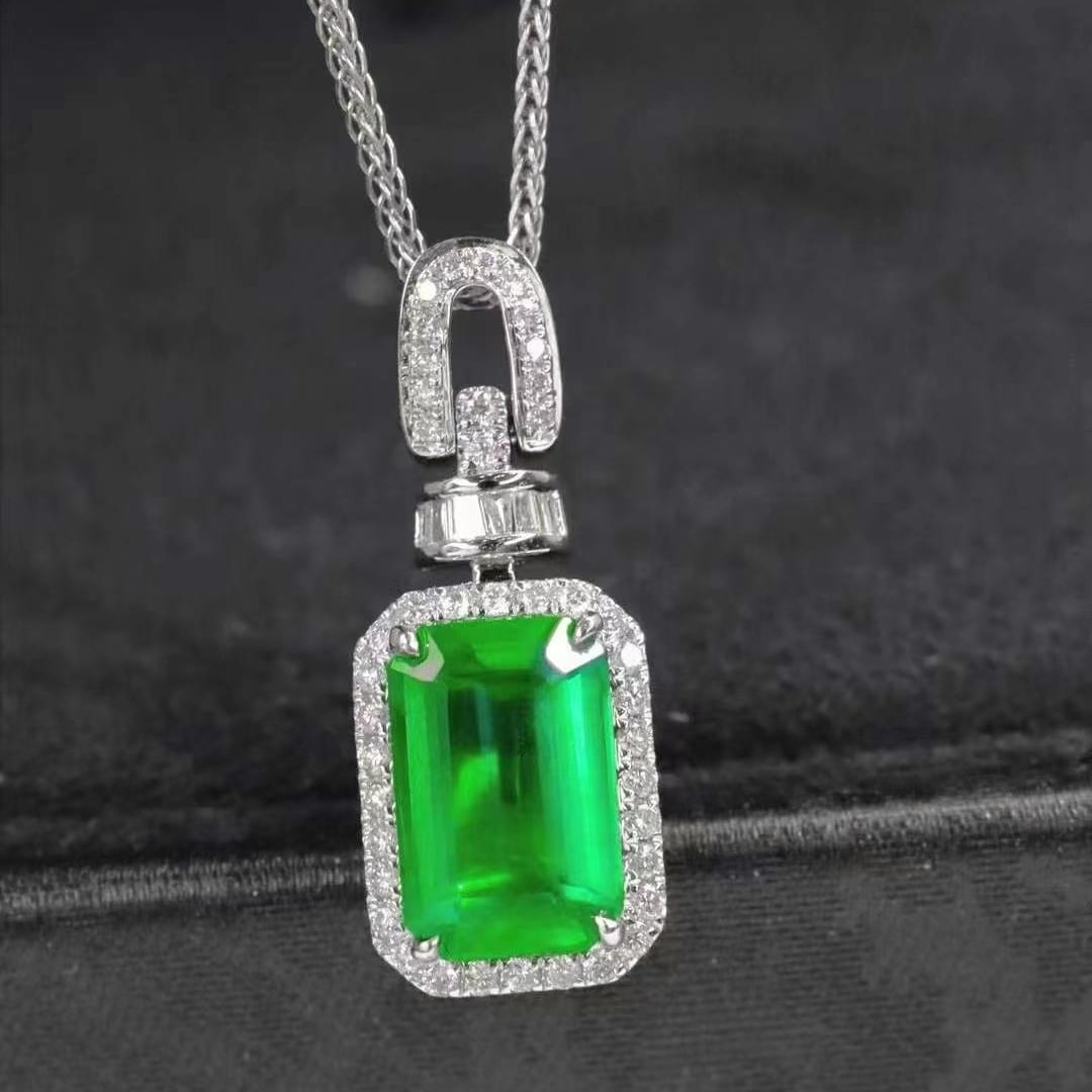 14k Gold 1.72 Ctw Vivid Green Natural Emerald & Diamond Pendant( Without Chain ) - 3