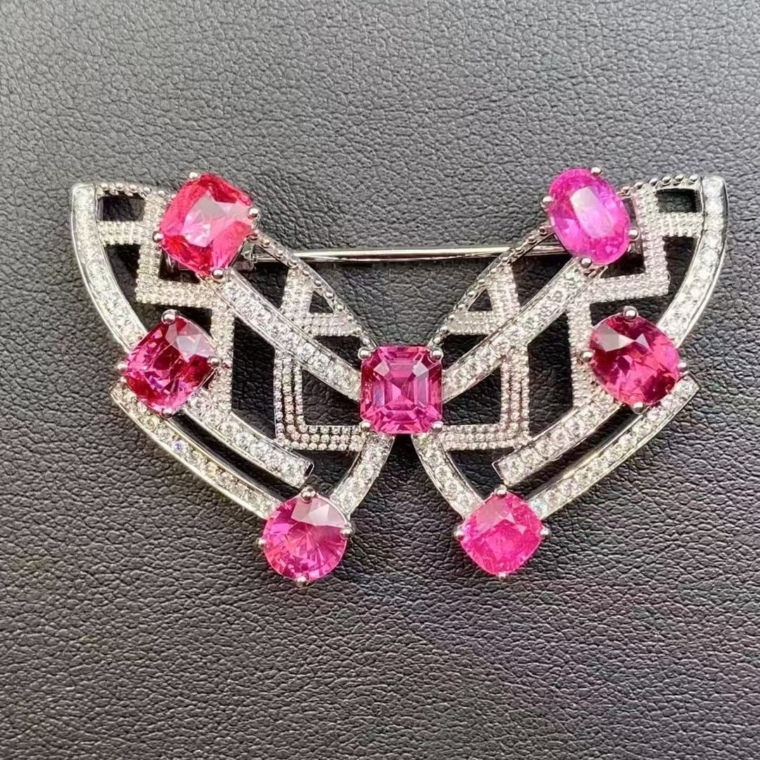 14k Gold 8.1 Ct Natural Spinel & Diamond Brooch - 2