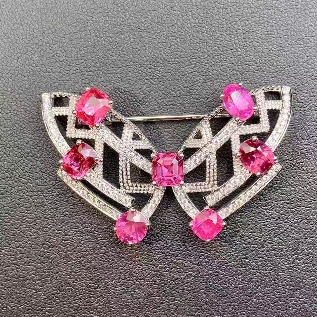 14k Gold 8.1 Ct Natural Spinel & Diamond Brooch - 5