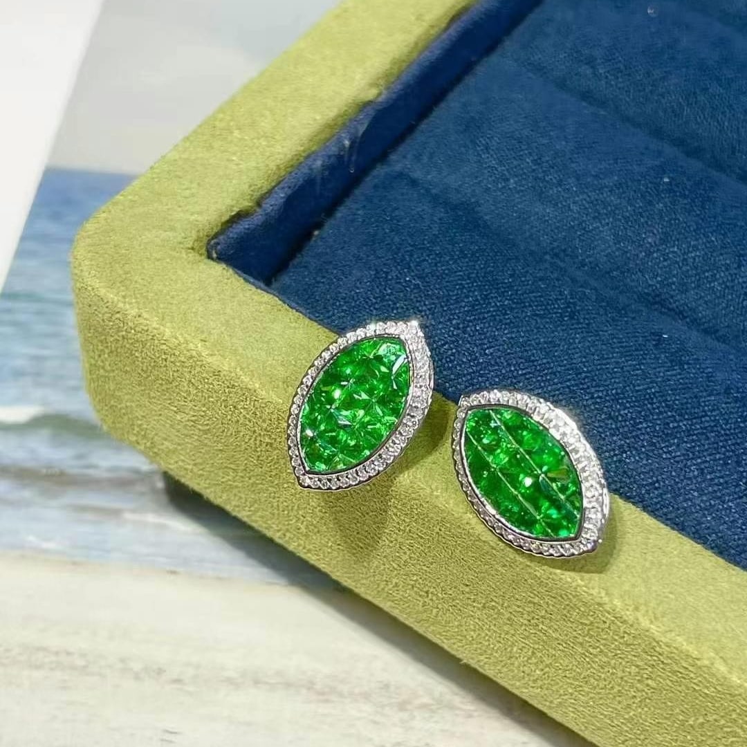 14k Gold 3.2 Ct Vivid Green Natural Tsavorite & Diamond Earrings - 3