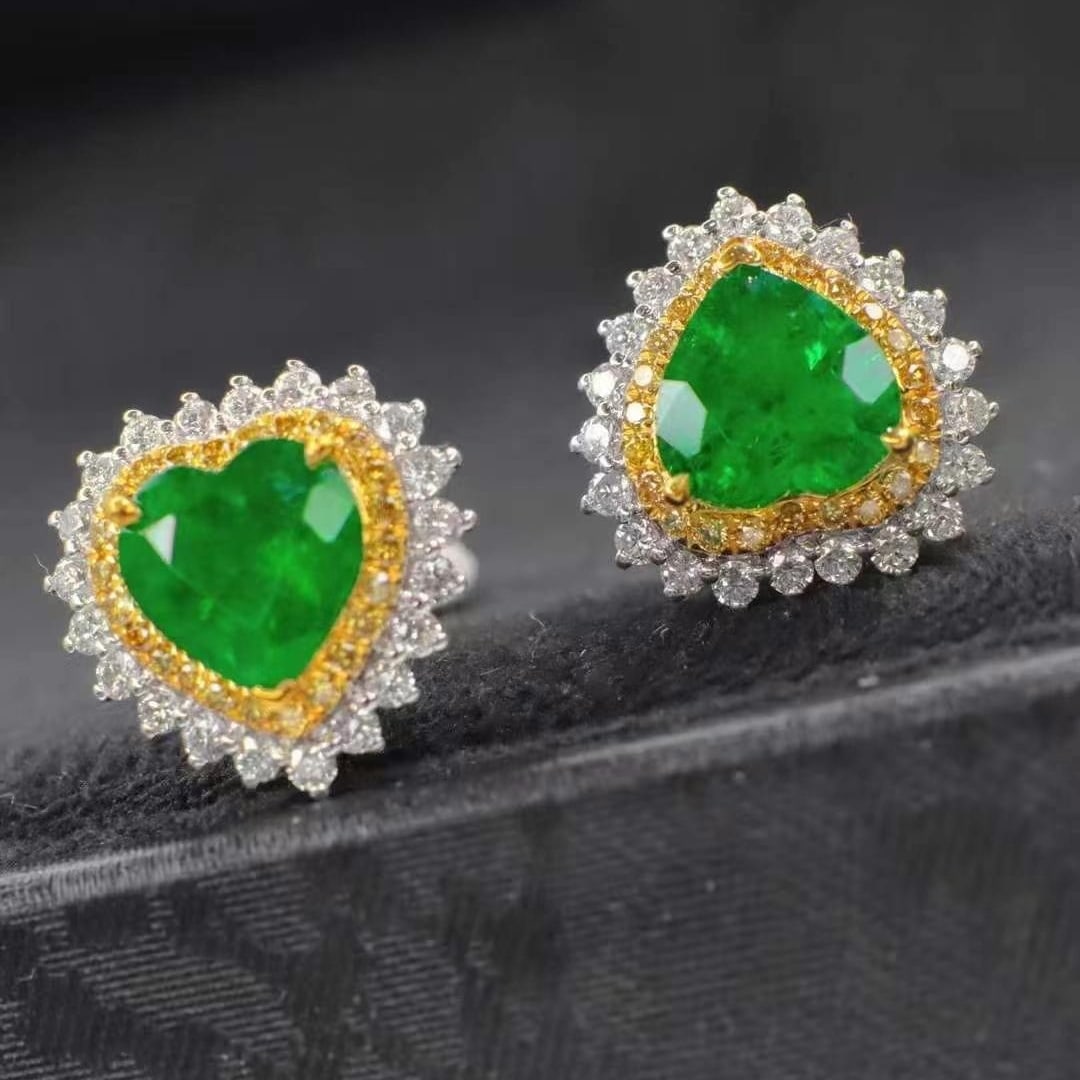 14k Gold 2.08 Ctw Vivid Green Natural Emerald & Diamond Earrings - 2