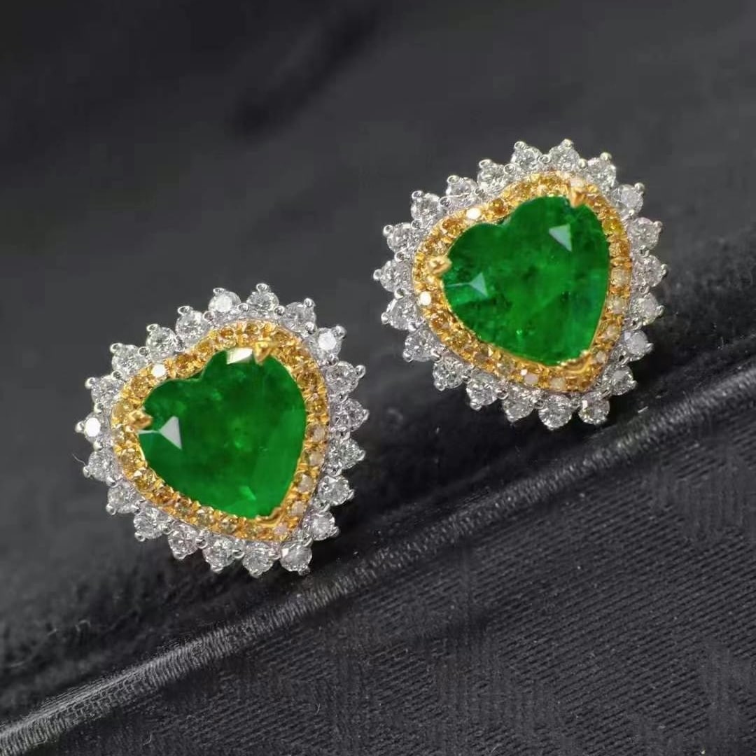 14k Gold 2.08 Ctw Vivid Green Natural Emerald & Diamond Earrings - 5