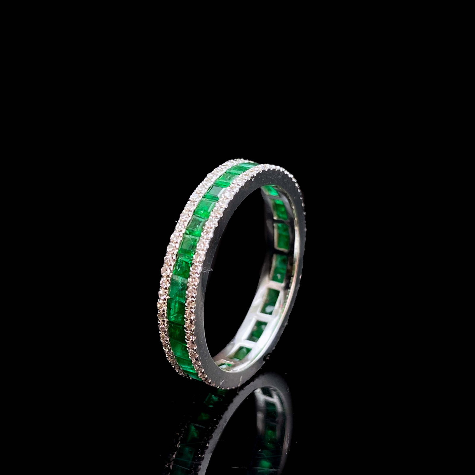 14k Gold 2.30 Ctw Vivid Green Natural Emerald & Diamond Ring - 4