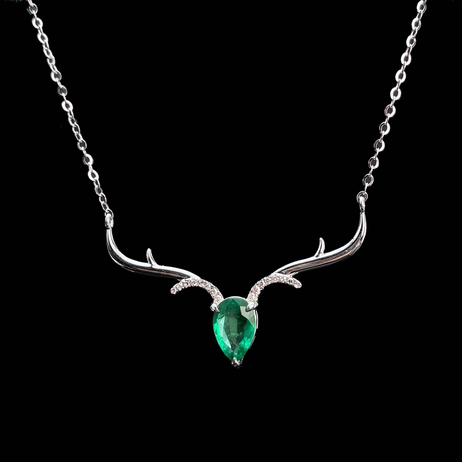 14k Gold 0.93 Ctw Vivid Green Natural Emerald & Diamond Necklace - 3