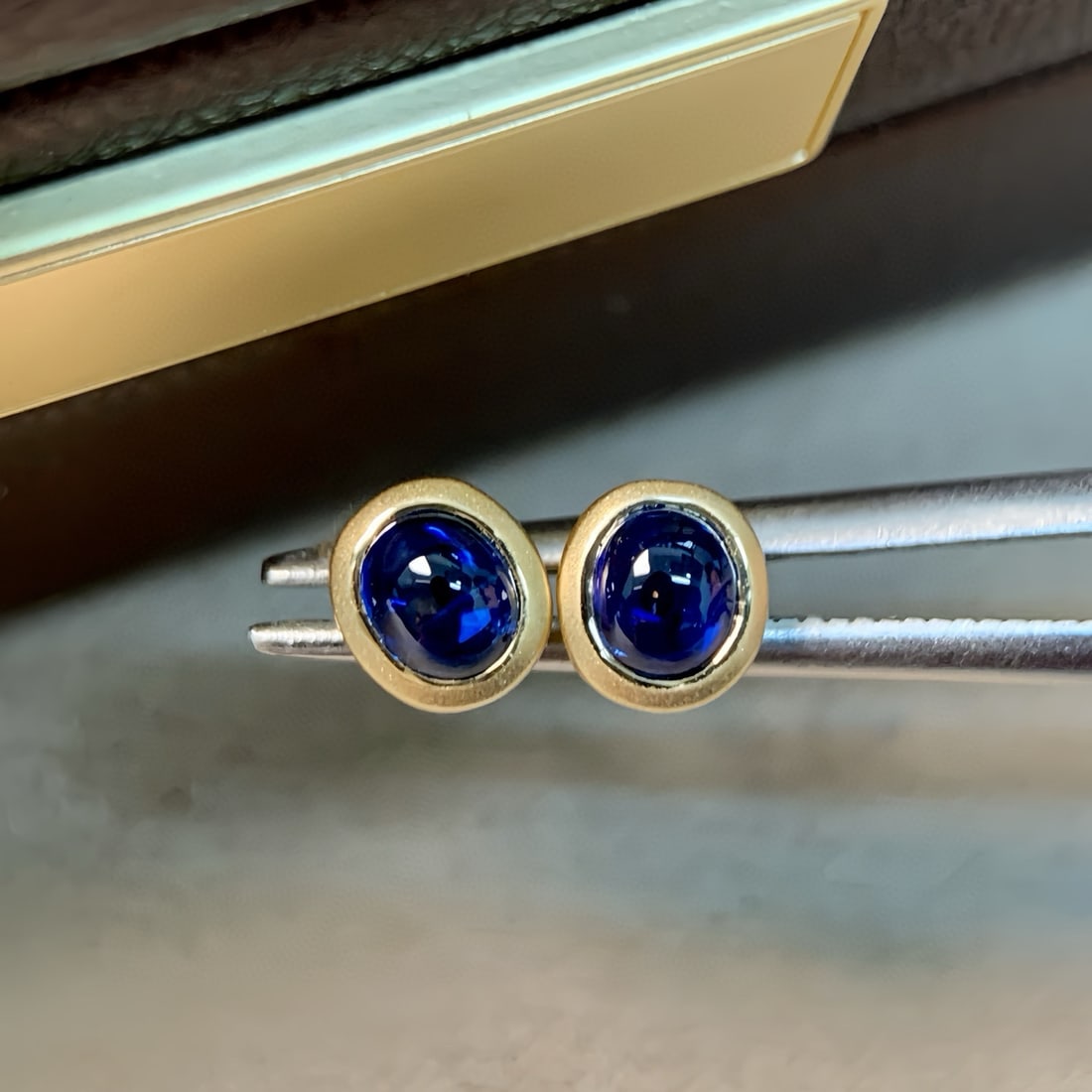 14k Gold 0.62 Ct Natural Sapphire Earrings: Ref:230993082 // gold content:14k gold // main gemstone:sapphire // shape:oval // carat weight:0. 62ct // color:blue // treatment:natural // High Estimate: 3000 Condition: New Low Estimate: 2000