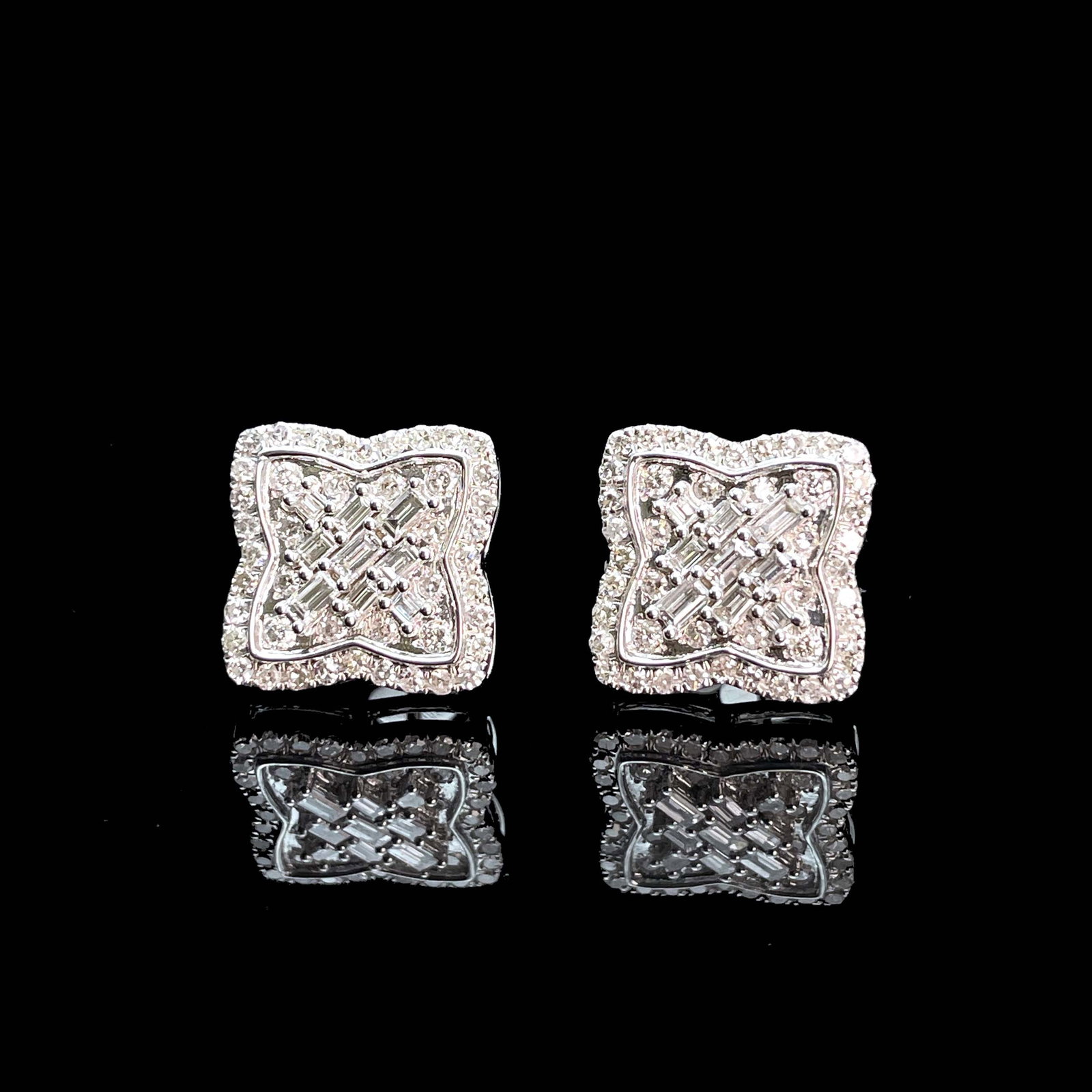 14k Gold 0.7 Ct Natural H Diamond Earrings - 3