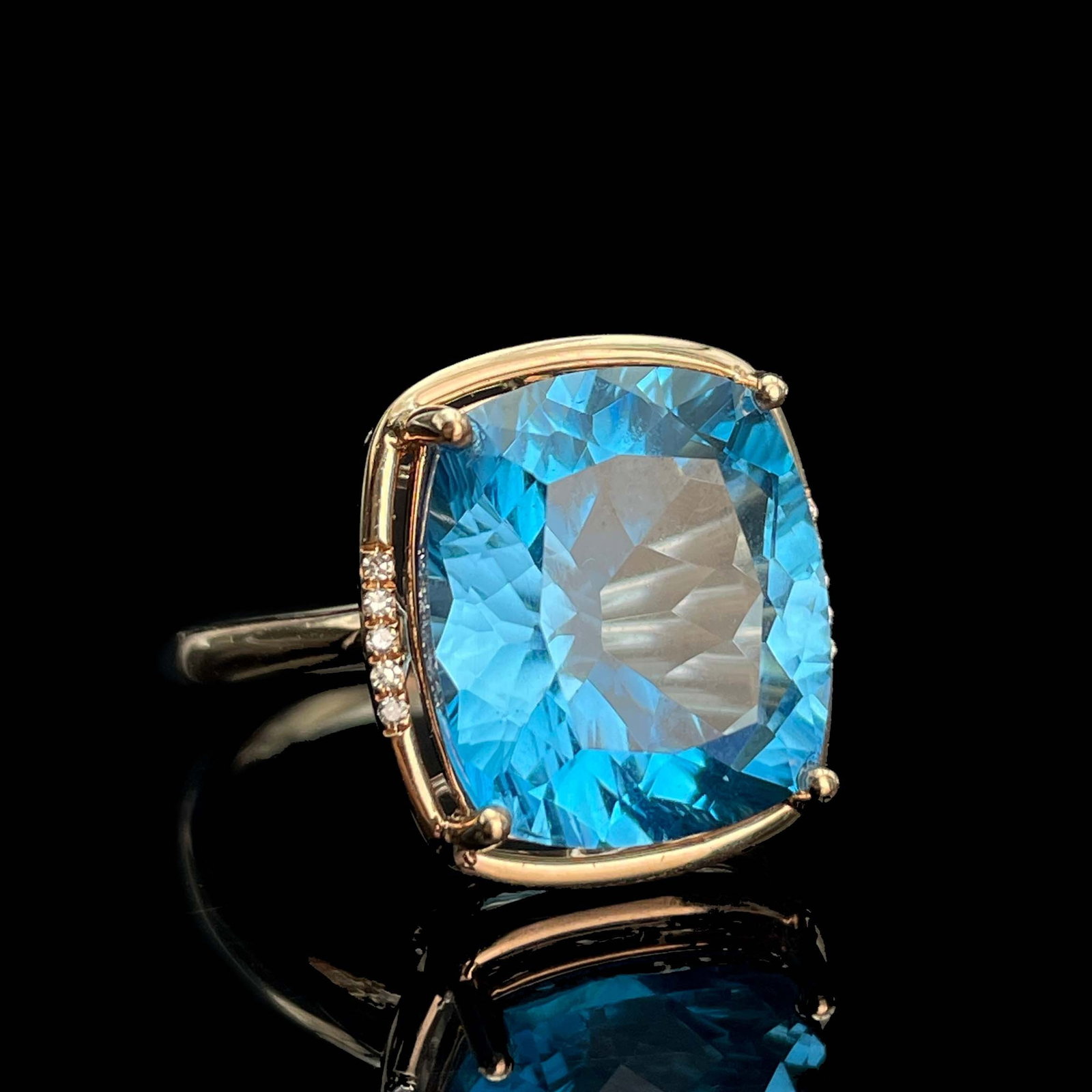 14k Gold 10.53 Ctw Natural Topaz & Diamond Ring - 2