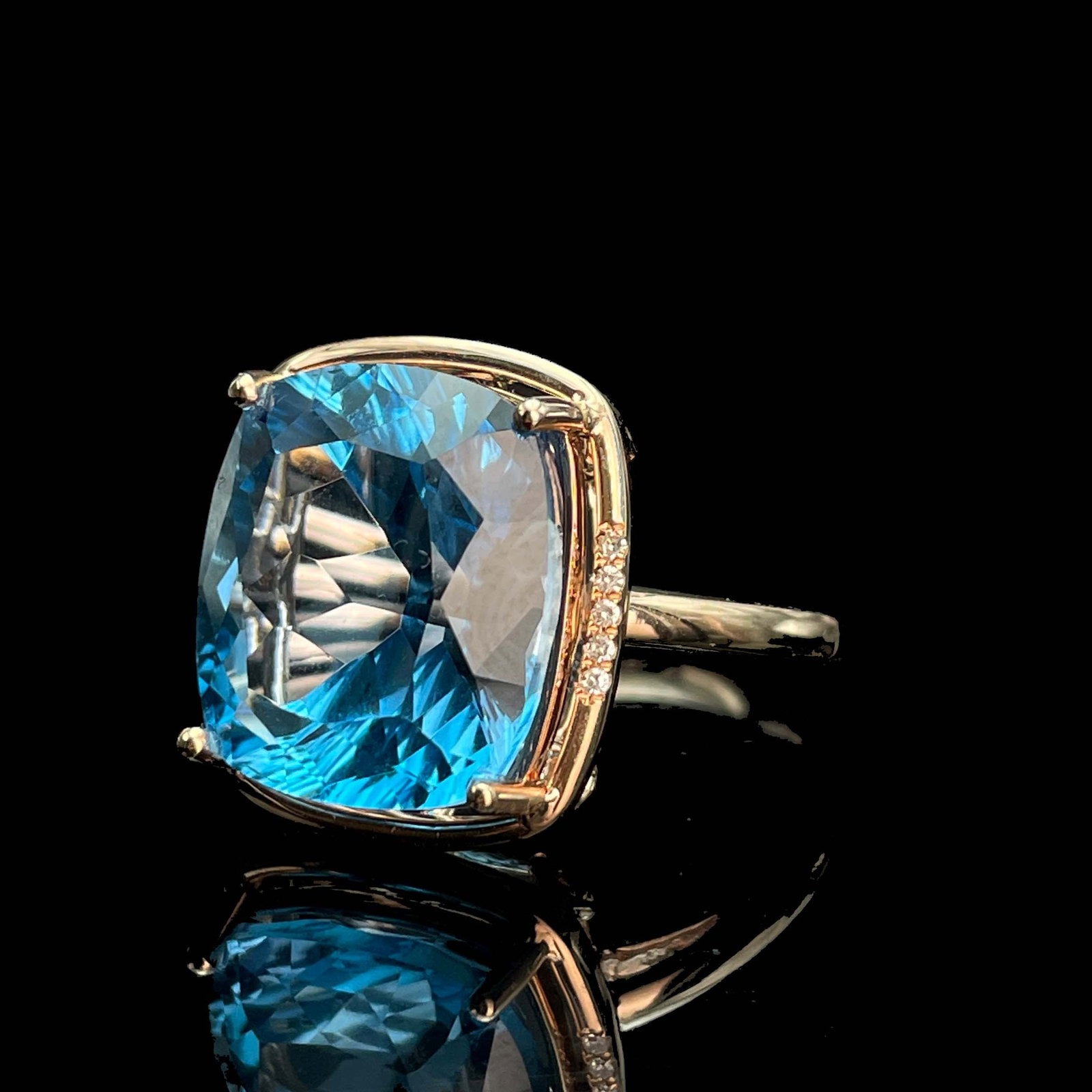 14k Gold 10.53 Ctw Natural Topaz & Diamond Ring - 3