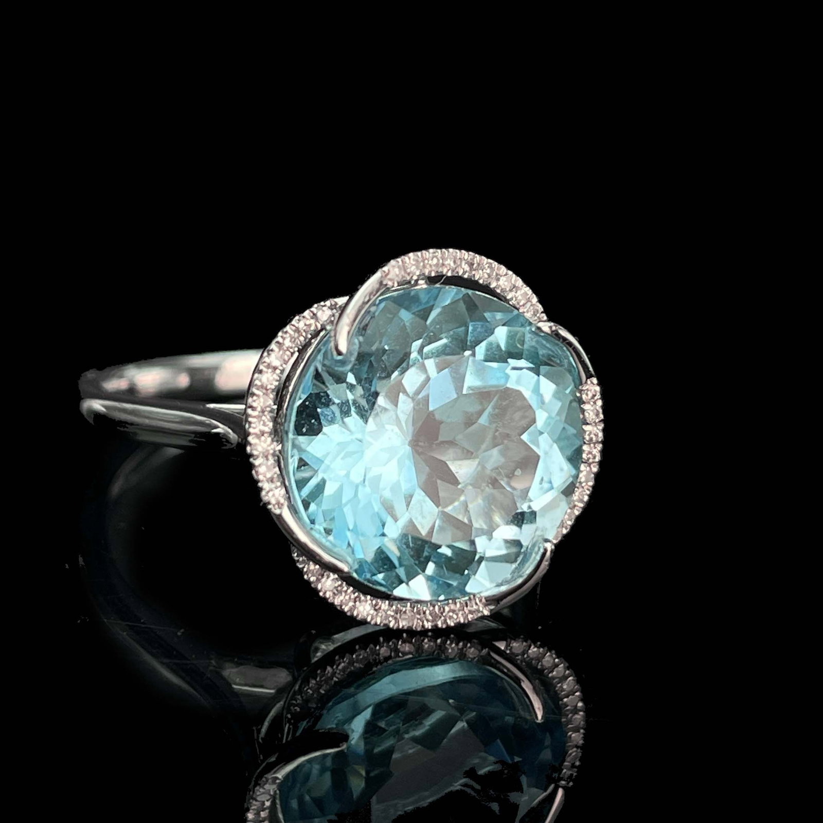 14k Gold 7.17 Ctw Natural Topaz & Diamond Ring - 2