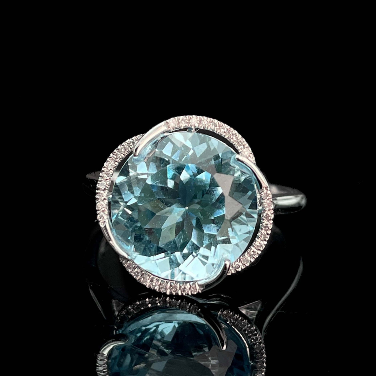 14k Gold 7.17 Ctw Natural Topaz & Diamond Ring - 3