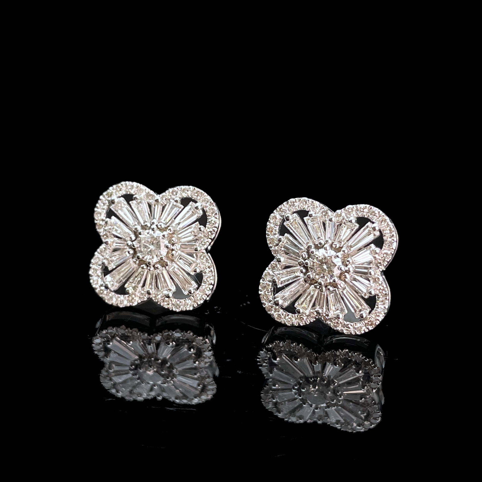14k Gold 0.7 Ct Natural H Diamond Earrings - 5
