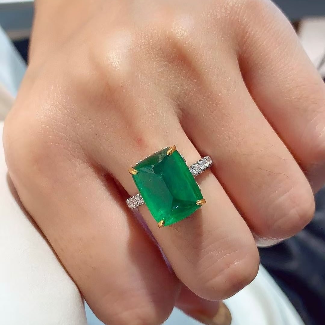 14k Gold 9.27 Ctw Vivid Green Natural Emerald & Diamond Ring - 6
