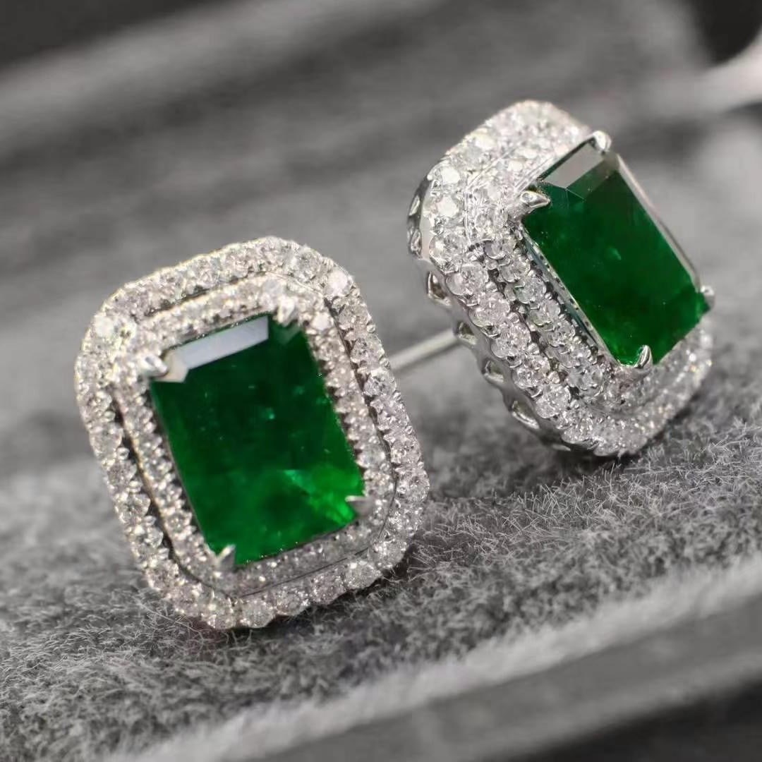 14k Gold 2.67 Ctw Vivid Green Natural Emerald & Diamond Earrings - 2