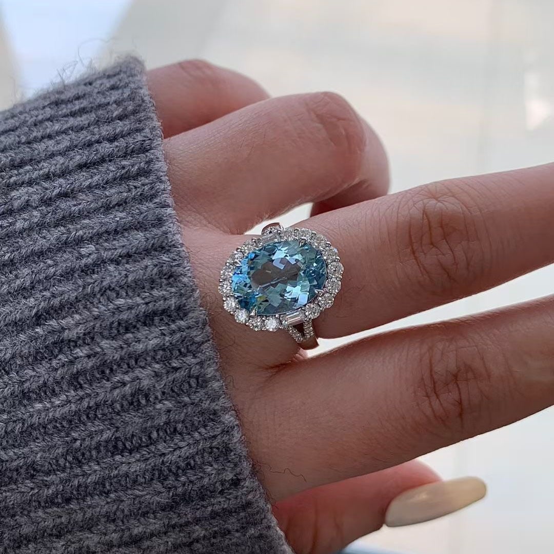 14k Gold 4.59 Ctw Natural Aquamarine & Diamond Ring - 2
