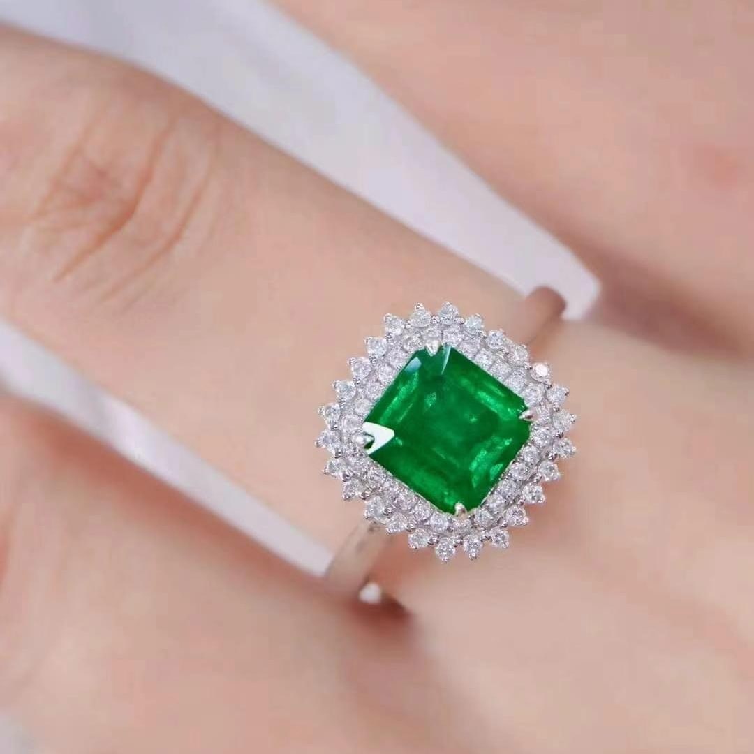 14k Gold 1.67 Ctw Vivid Green Natural Emerald & Diamond Ring - 3