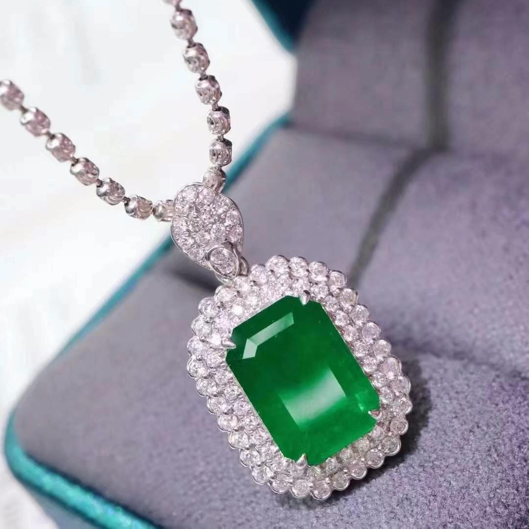 14k Gold 3.78 Ctw Vivid Green Natural Emerald & Diamond Pendant( Without Chain ) - 2