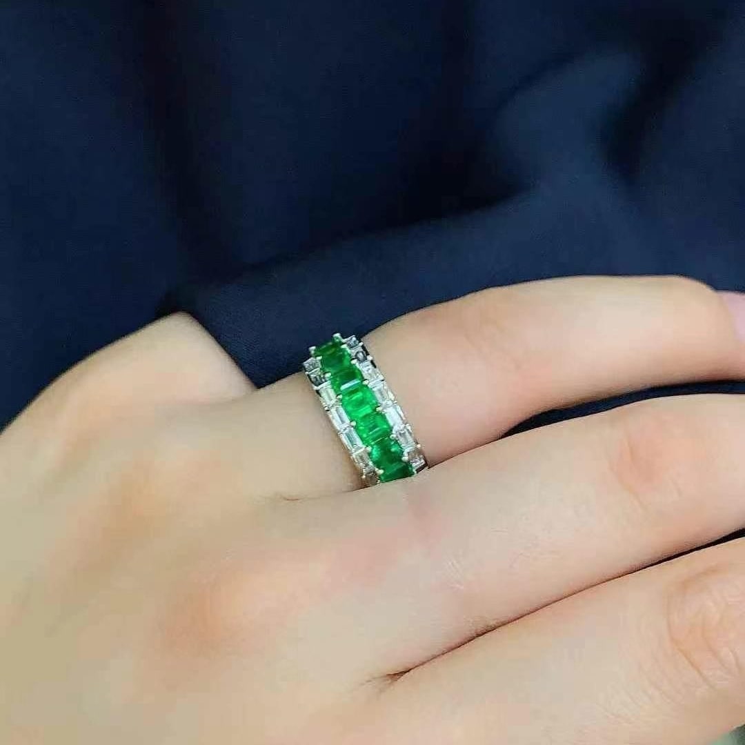 14k Gold 1.85 Ctw Vivid Green Natural Emerald & Diamond Ring - 5