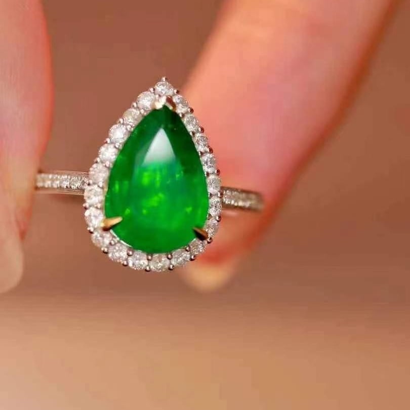 14k Gold 2.85 Ctw Vivid Green Natural Emerald & Diamond Ring - 3