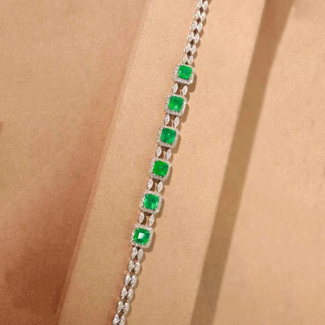 14k Gold 3.65 Ctw Vivid Green Natural Emerald & Diamond Bracelet - 3