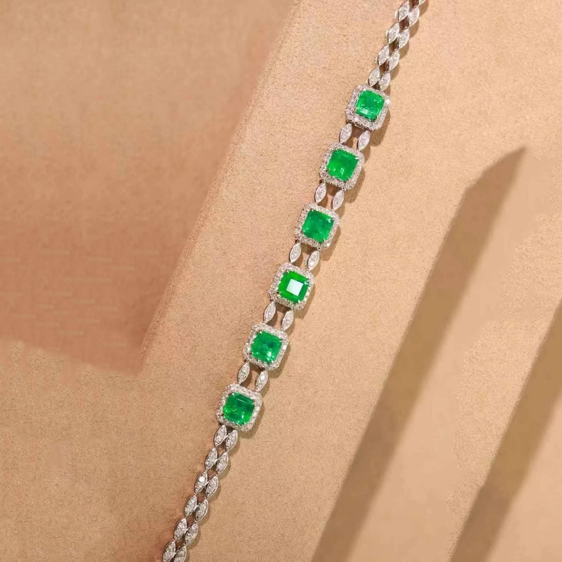 14k Gold 3.65 Ctw Vivid Green Natural Emerald & Diamond Bracelet - 7