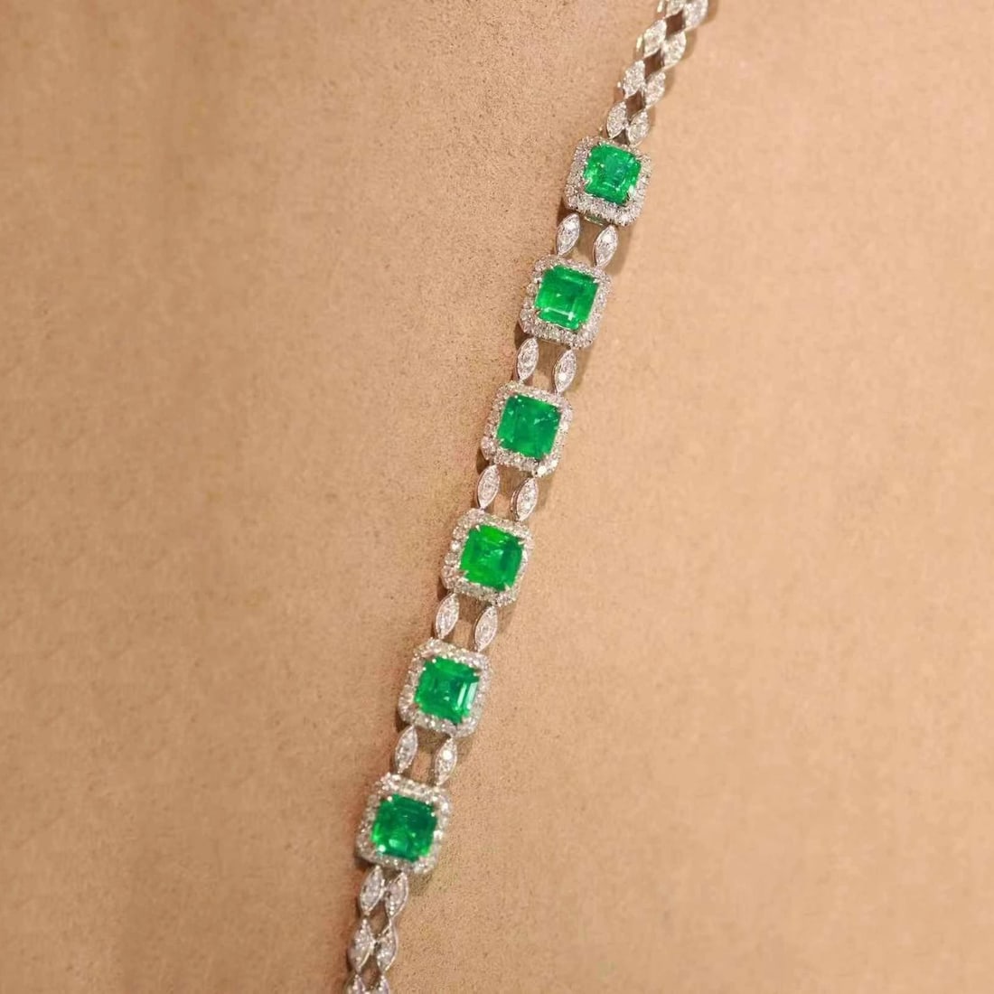 14k Gold 3.65 Ctw Vivid Green Natural Emerald & Diamond Bracelet - 8