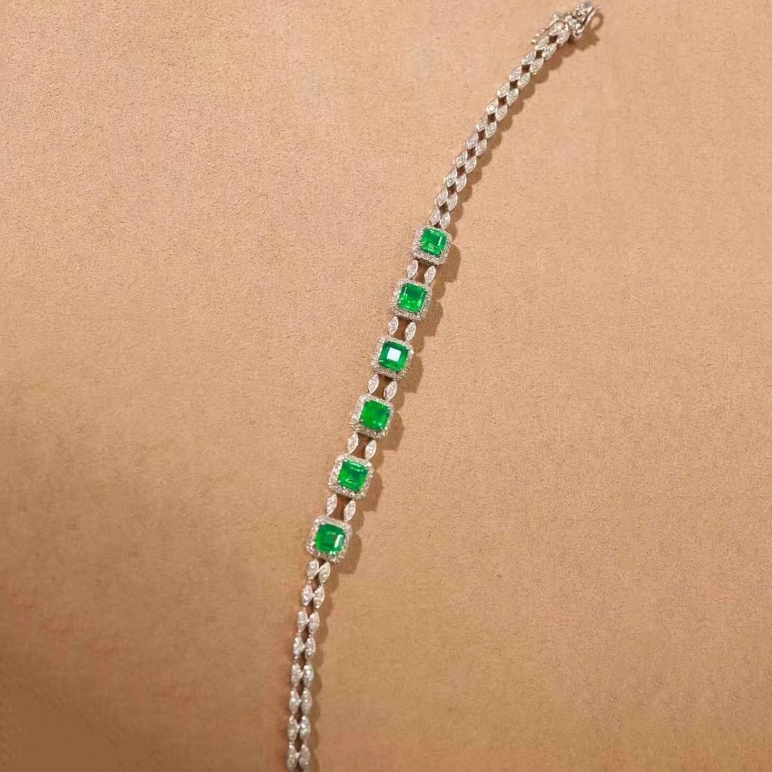14k Gold 3.65 Ctw Vivid Green Natural Emerald & Diamond Bracelet - 9