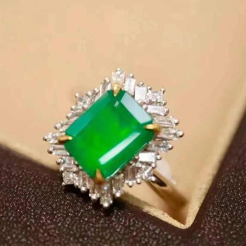14k Gold 2.33 Ctw Vivid Green Natural Emerald & Diamond Ring - 7