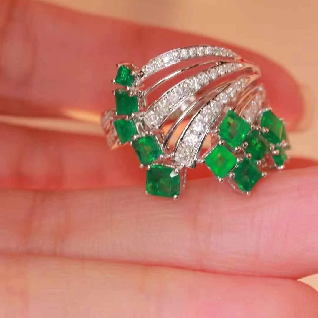 14k Gold 2.18 Ctw Vivid Green Natural Emerald & Diamond Ring - 5