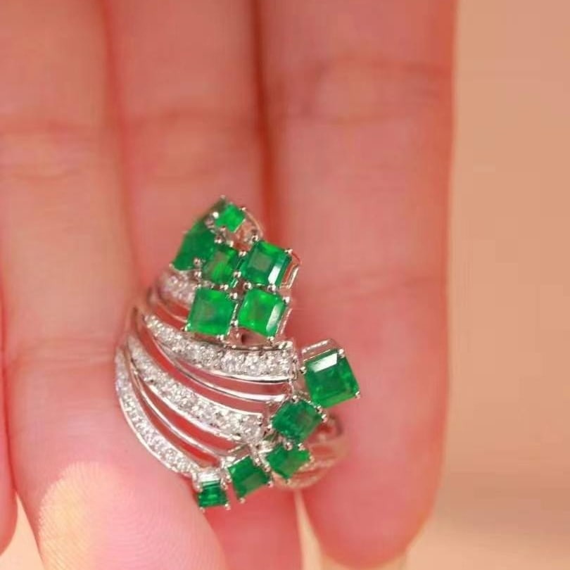 14k Gold 2.18 Ctw Vivid Green Natural Emerald & Diamond Ring - 6