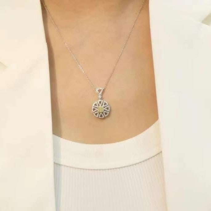 14k Gold 0.74 Ct Natural Color Diamond Necklace - 4