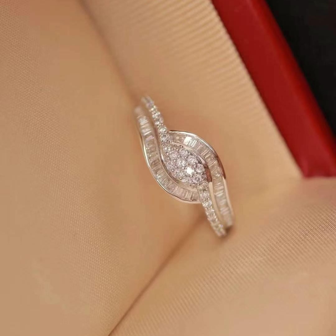 14k Gold 0.50 Ct Natural H Diamond Ring - 4