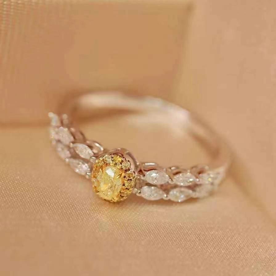14k Gold 0.52 Ct Natural Color Diamond Ring - 3