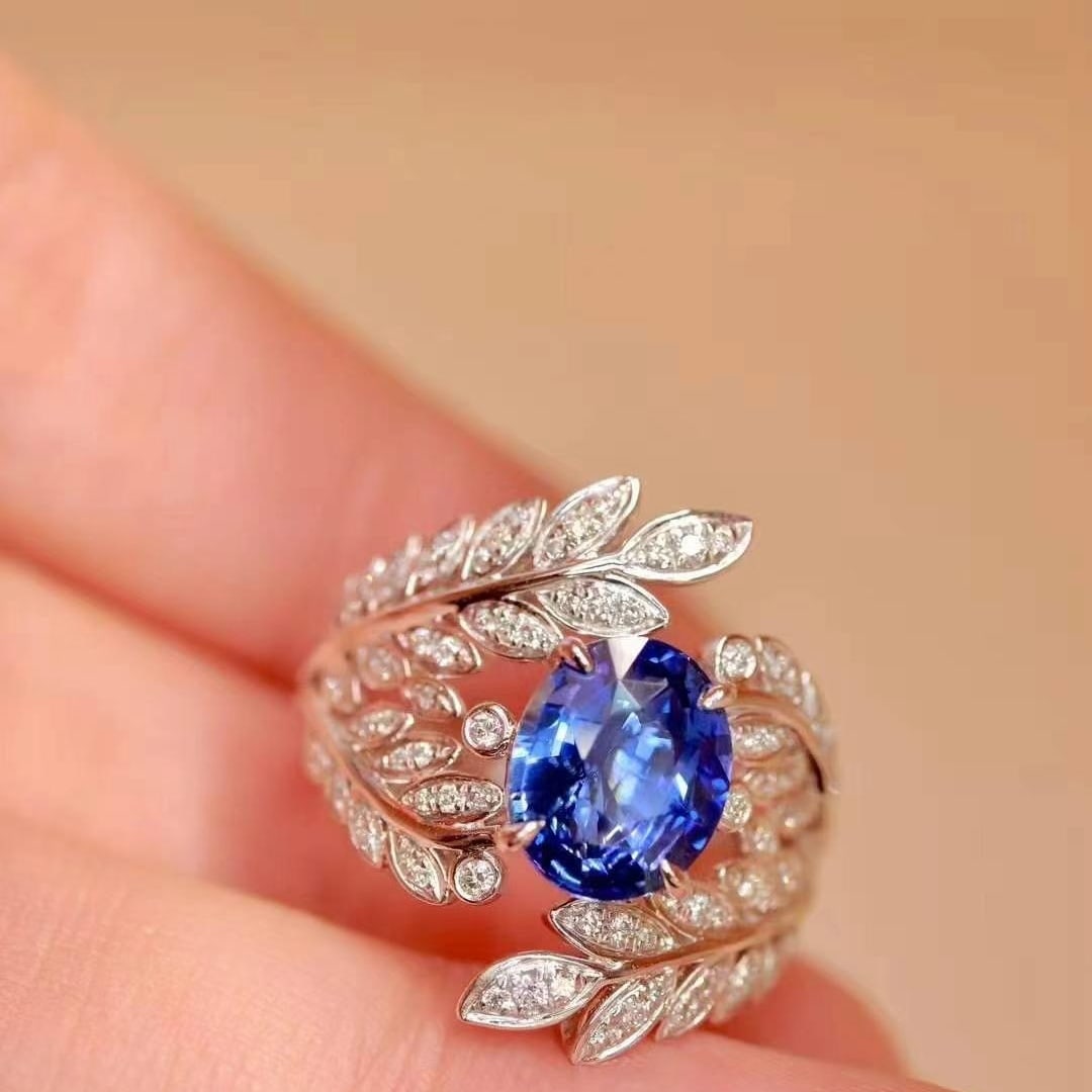 14k Gold 2.89 Ctw Vivid Blue Natural Sapphire & Diamond Ring - 4