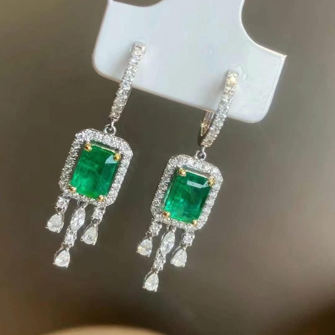 14k Gold 2.61 Ctw Vivid Green Natural Emerald & Diamond Earrings - 2