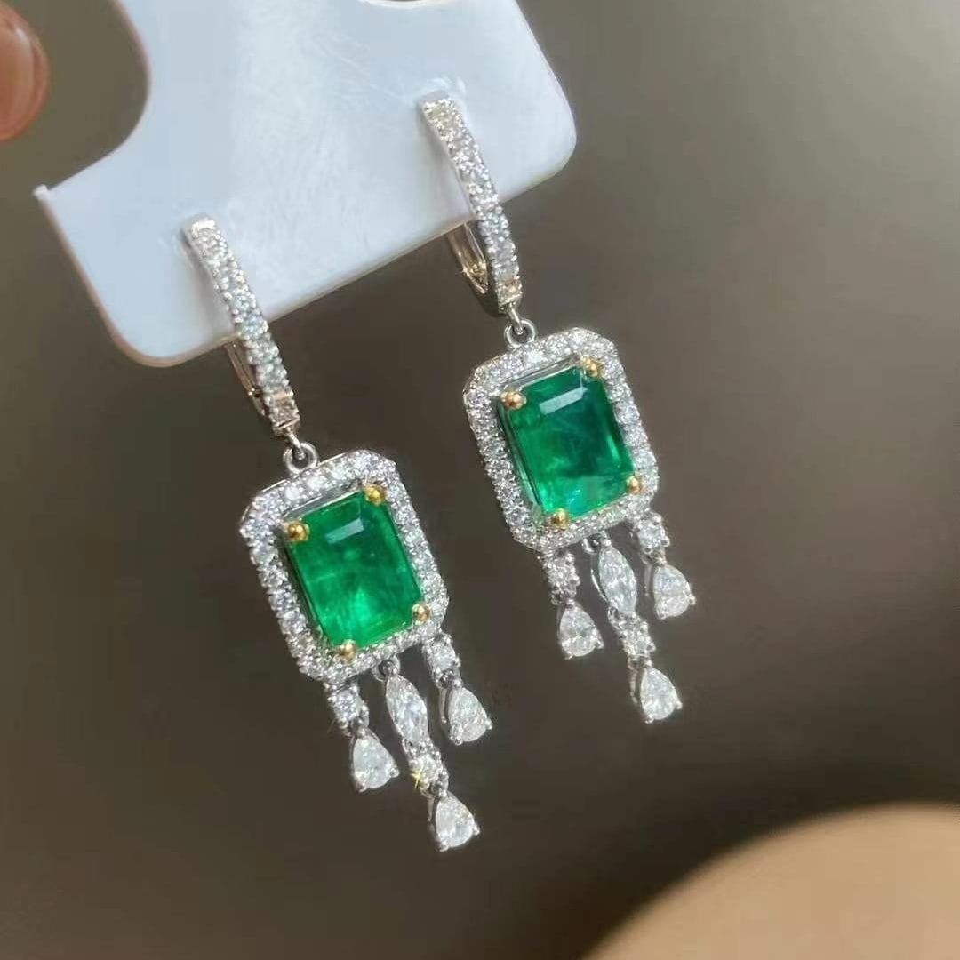 14k Gold 2.61 Ctw Vivid Green Natural Emerald & Diamond Earrings - 3