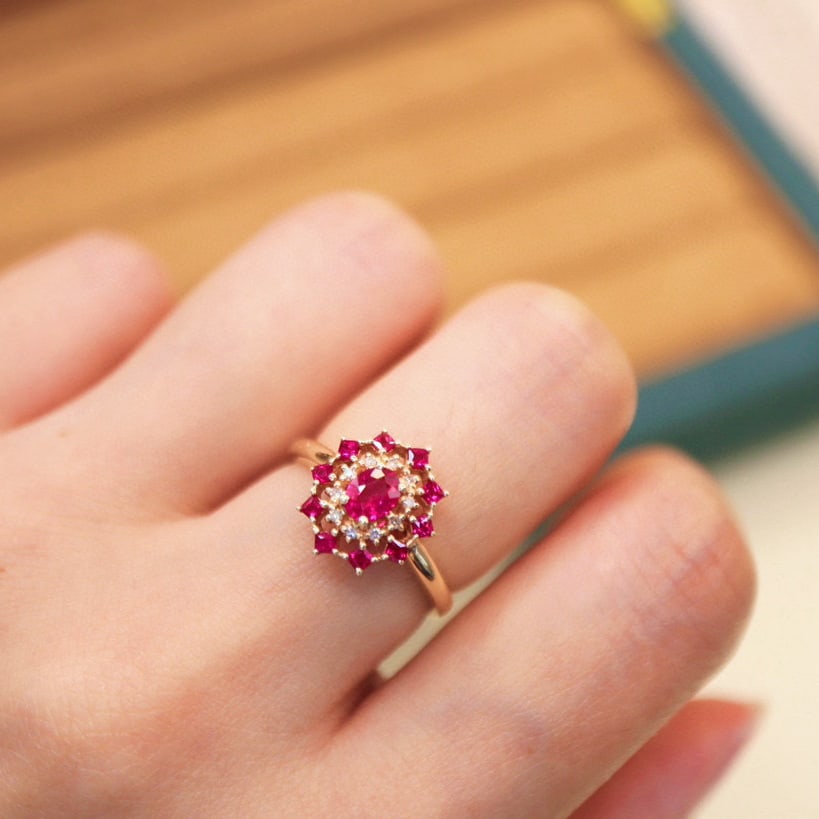14k Gold 0.72 Ctw Natural Ruby & Diamond Ring - 6